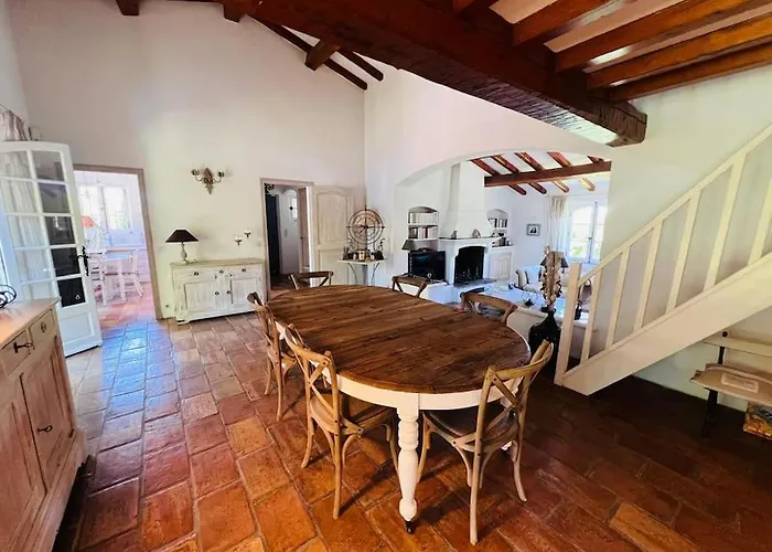 Provencale, Piscine Saint-Tropez